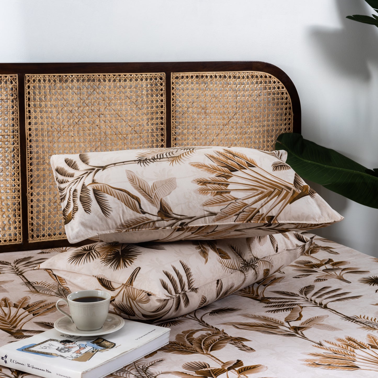 100% Cotton Bedsheet King Size , Fitted Bedsheet (1B + 2P)