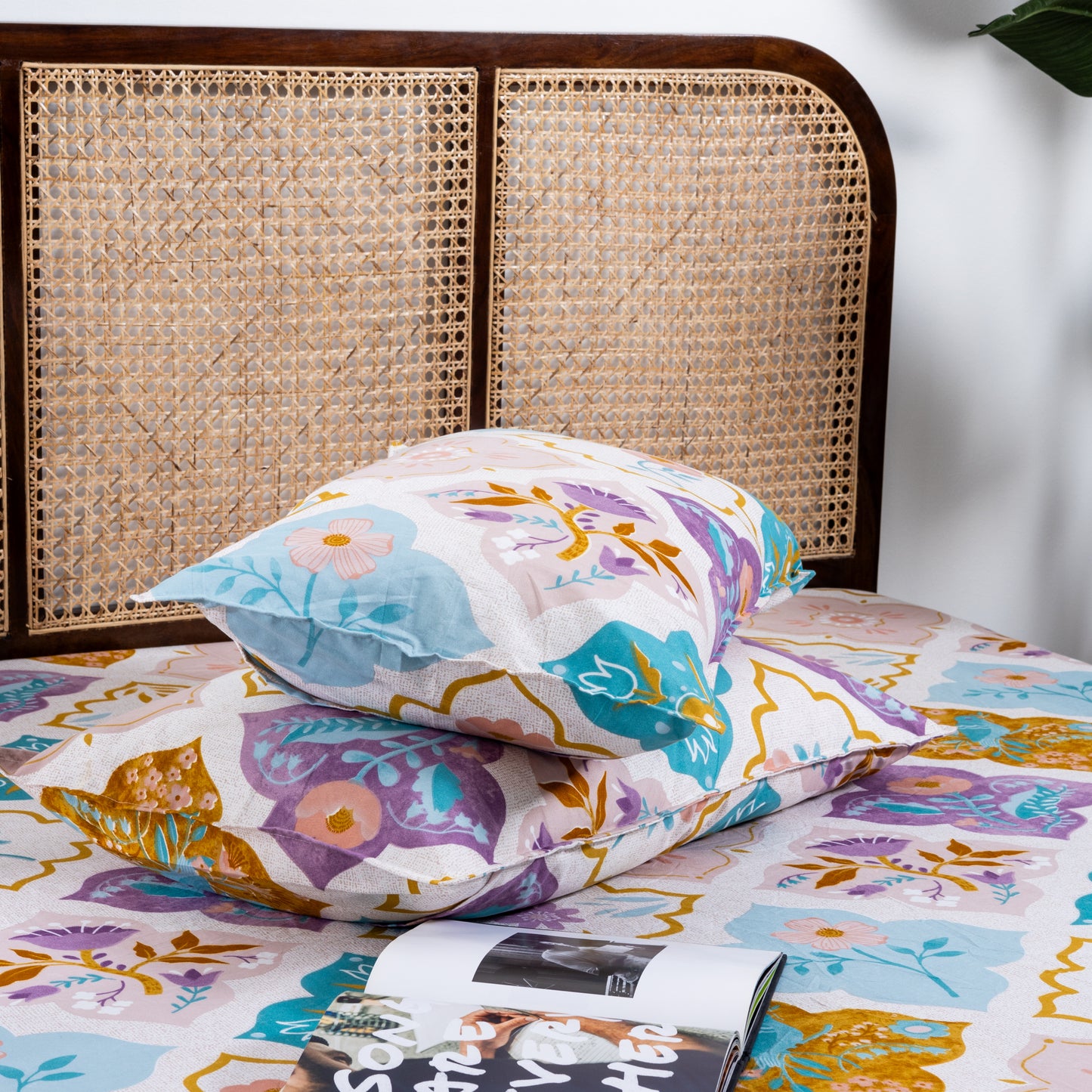 100% Cotton Bedsheet King Size , Fitted Bedsheet (1B + 2P)