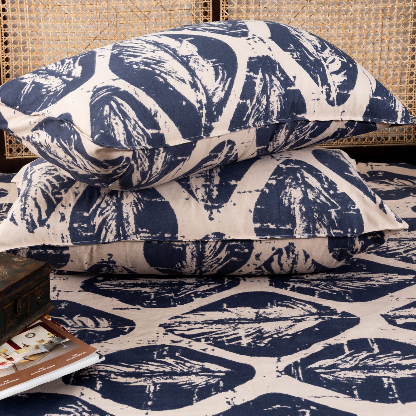 100% Cotton Bedsheet  King Size , Fitted Bedsheet (1B + 2P)