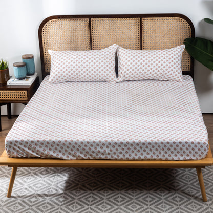 100% Cotton Bedsheet  King Size , Fitted Bedsheet (1B + 2P)