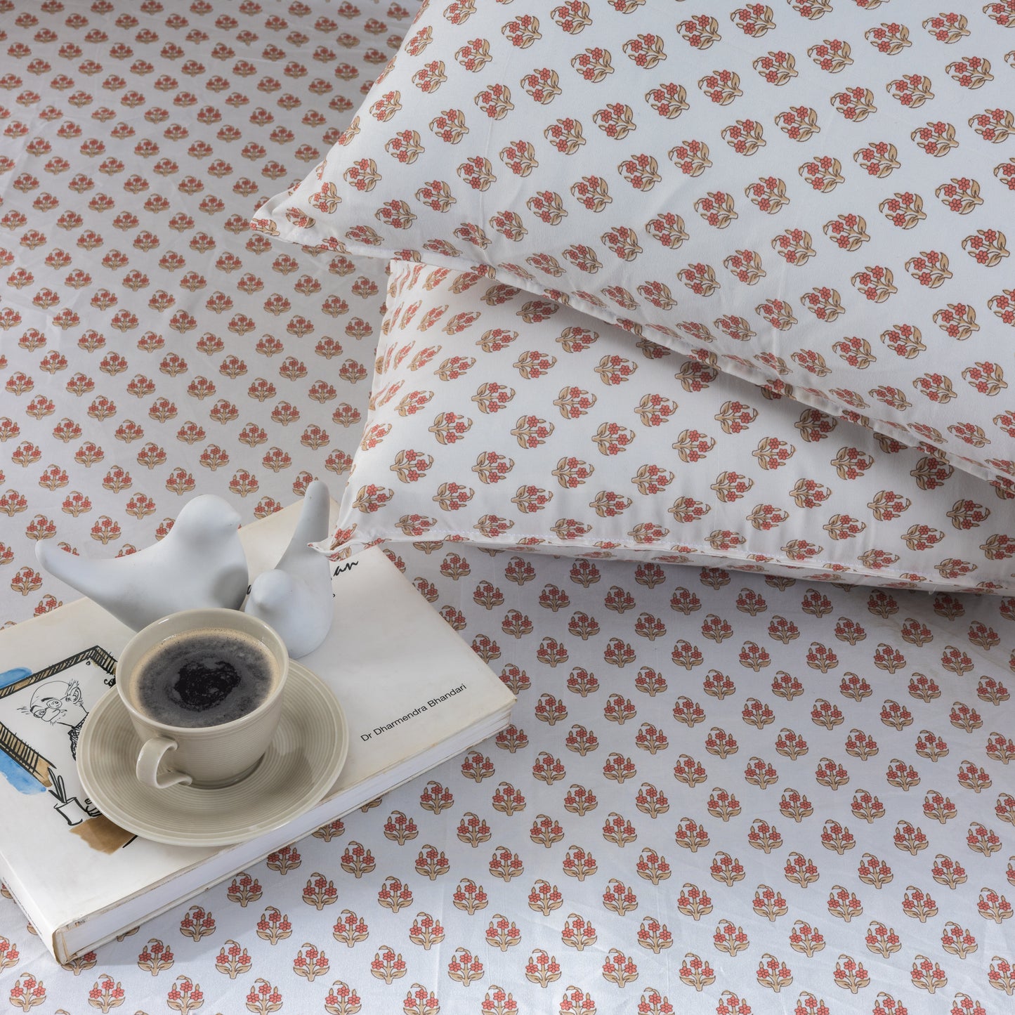100% Cotton Bedsheet  King Size , Fitted Bedsheet (1B + 2P)
