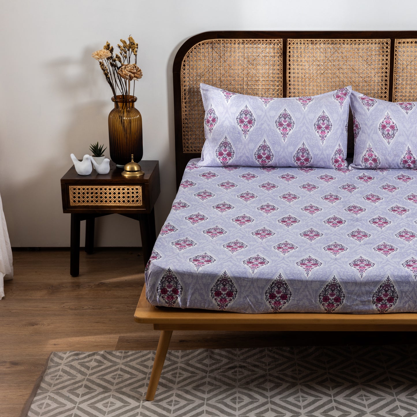 100% Cotton Bedsheet  King Size , Fitted Bedsheet (1B + 2P)