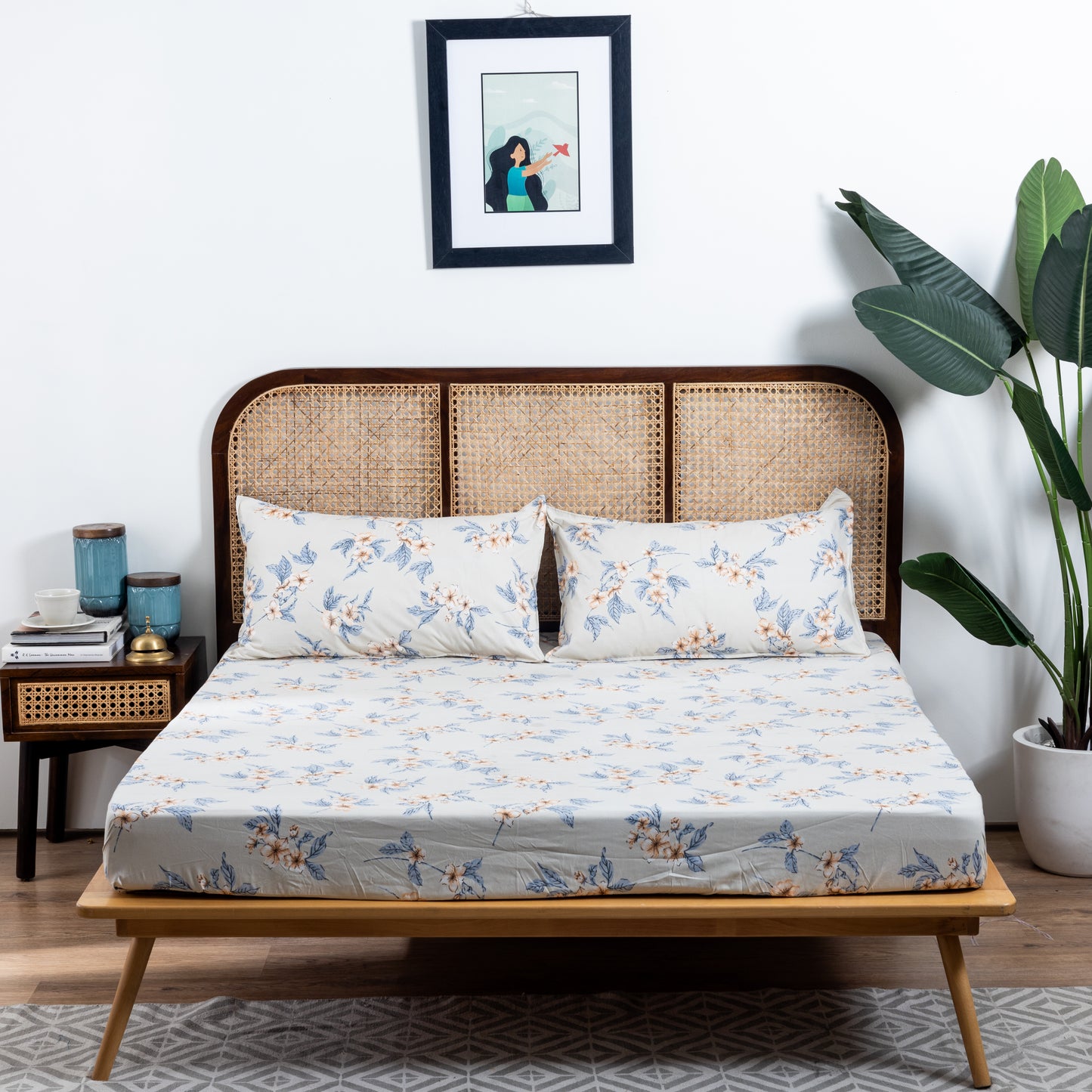 100% Cotton Bedsheet  King Size , Fitted Bedsheet (1B + 2P)