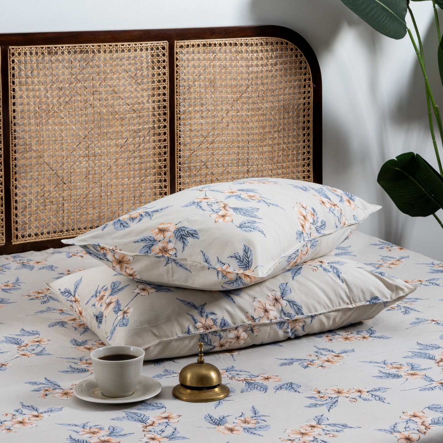 100% Cotton Bedsheet  King Size , Fitted Bedsheet (1B + 2P)