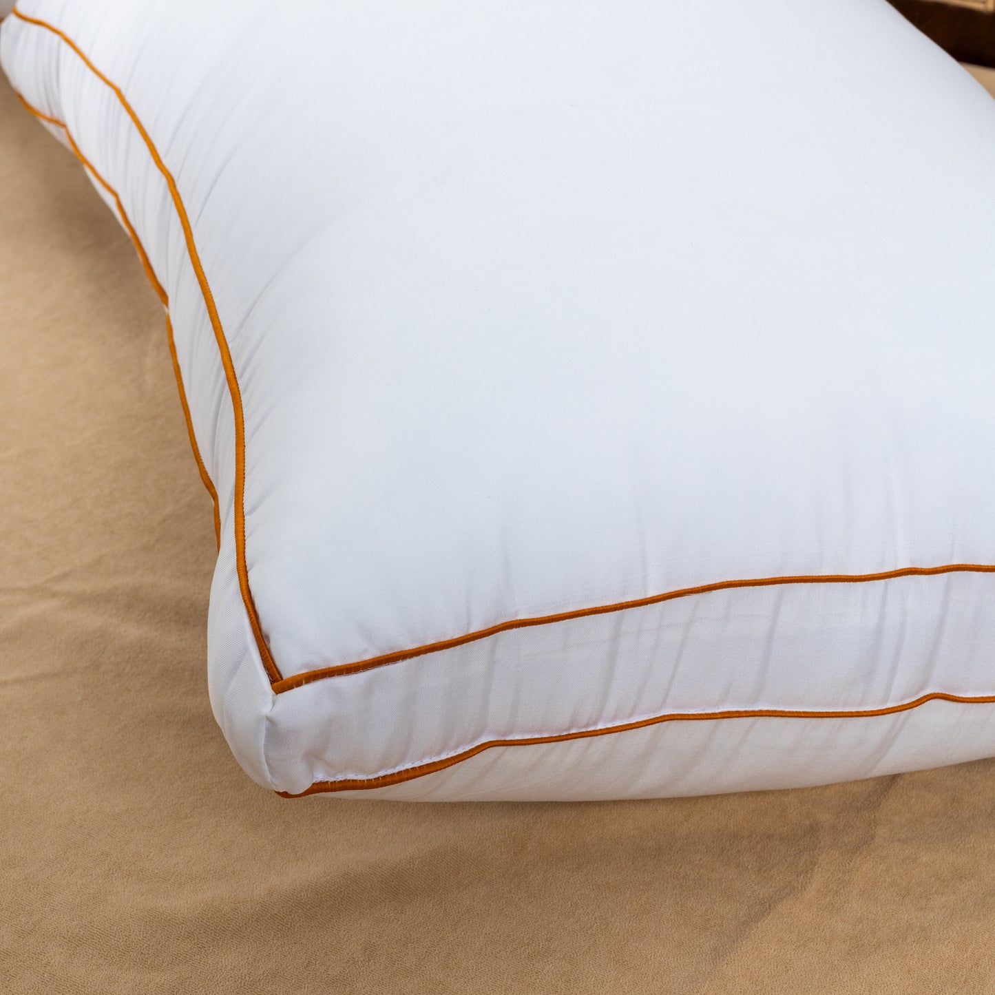 Double Piping Pillow